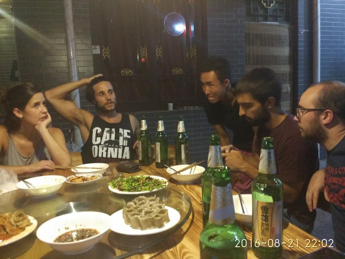 Pingyao Lefeng Youth Hostel - Ancient Town Екстер'єр фото